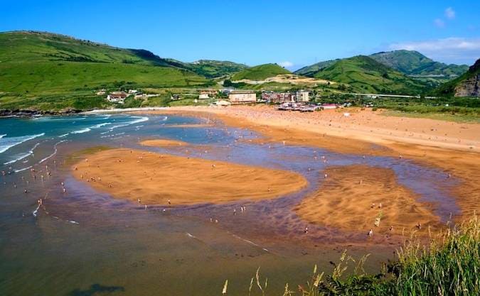 Vista de Muskiz, en la Margen Izquierda de Bizkaia